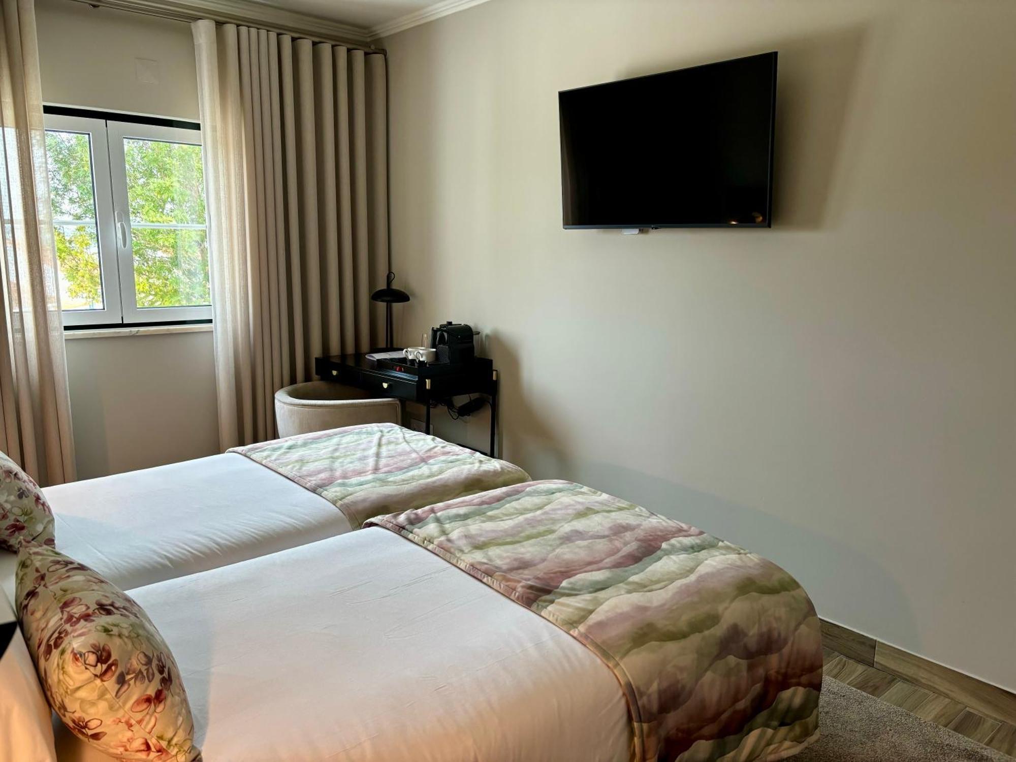 Lilases Boutique House & Garden Mora Room photo